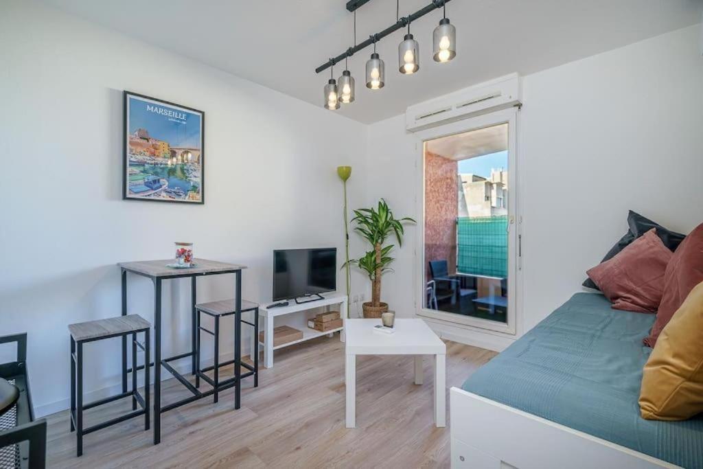 Climatise Avec Terrasse Equipe A 5min De La Gare St Charles Apartamento *